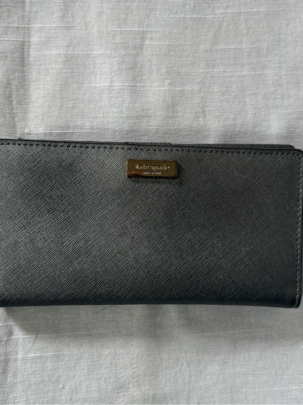 Kate Spade New York Silver Saffiano Leather Slim Wallet Card Holder NWT